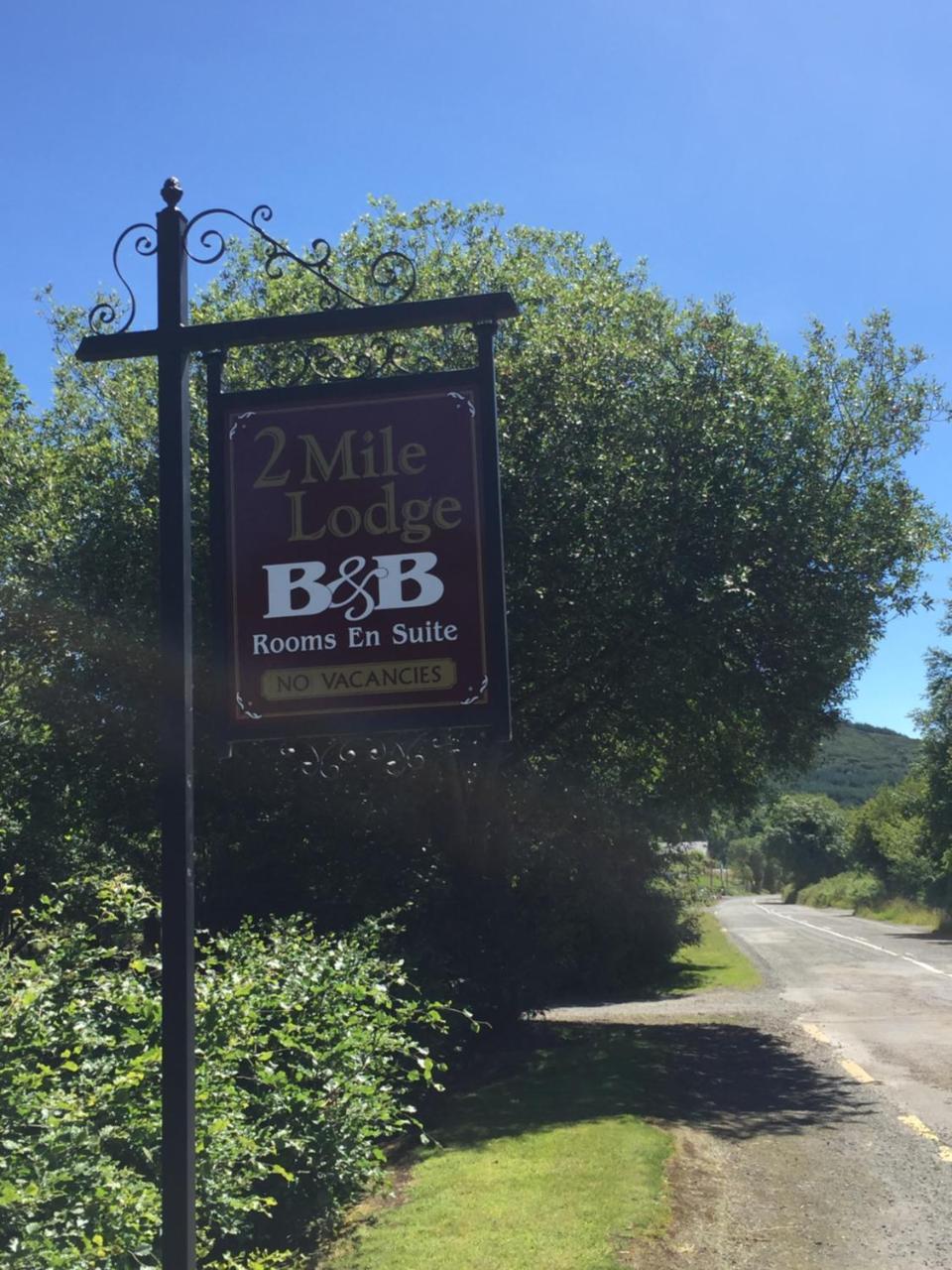 2 Mile Lodge ケンメア エクステリア 写真